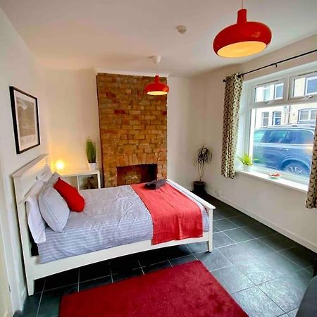 Brickworks - 2 Bedrooms, 15 Mins Walk To The Centre, With Garden Cardiff Exterior photo